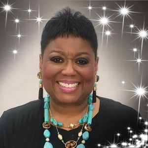 Meet your Posher, Dana d.